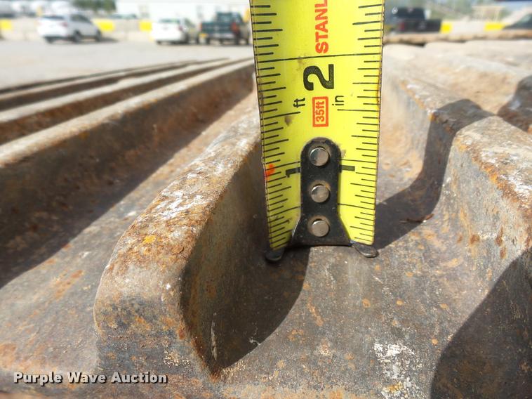 image for item DB0084 2002 Caterpillar 330BL excavator