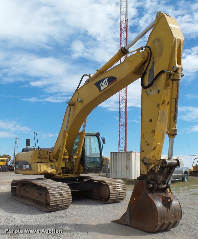 image for item DB0085 2004 Caterpillar 330C L excavator