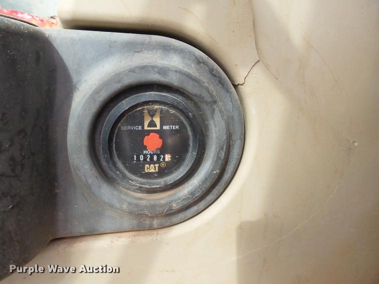 image for item DB0085 2004 Caterpillar 330C L excavator