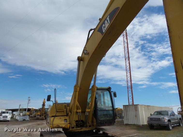 image for item DB0085 2004 Caterpillar 330C L excavator