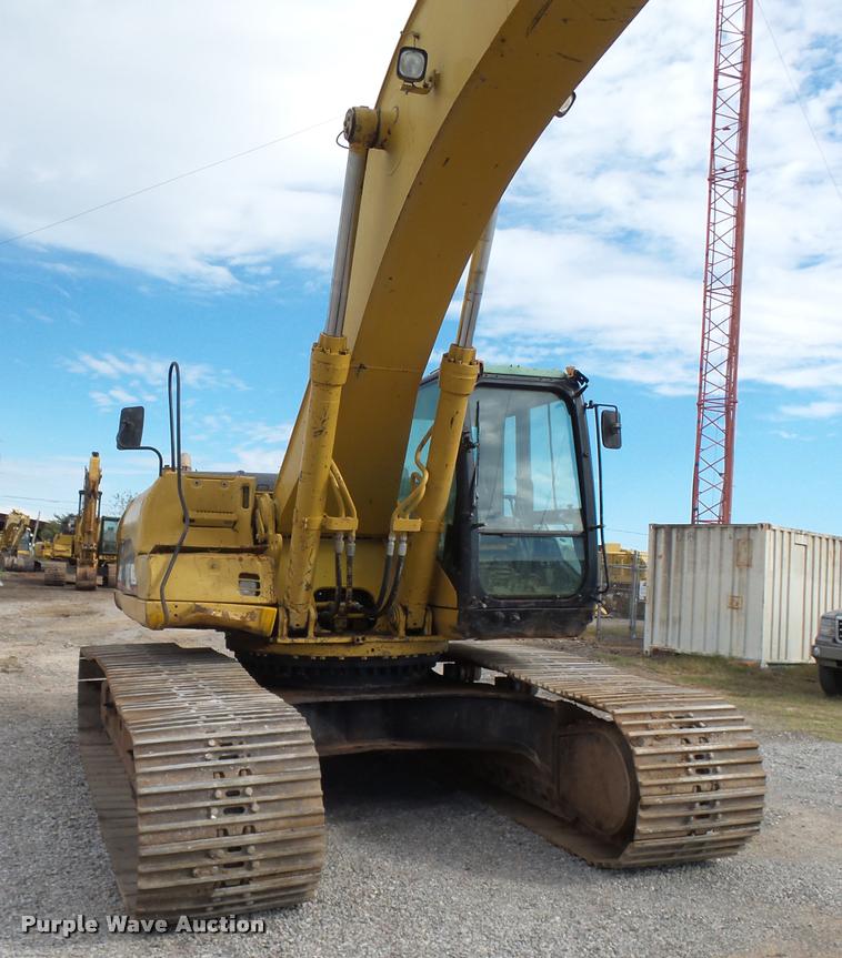 image for item DB0085 2004 Caterpillar 330C L excavator