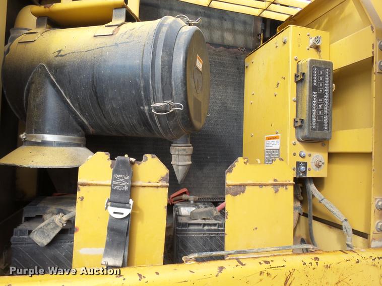 image for item DB0085 2004 Caterpillar 330C L excavator