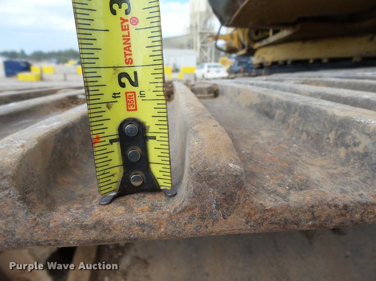 image for item DB0085 2004 Caterpillar 330C L excavator