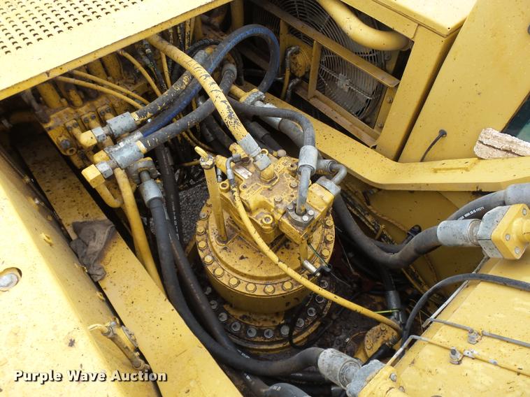 image for item DB0085 2004 Caterpillar 330C L excavator