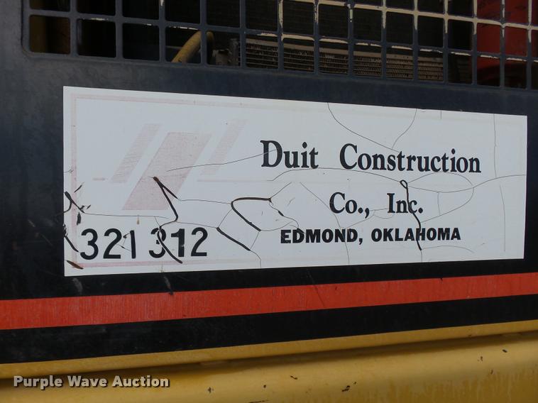 image for item DB0085 2004 Caterpillar 330C L excavator