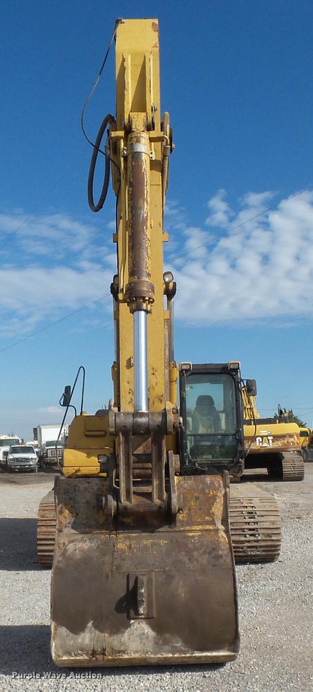 image for item DB0086 2004 Caterpillar 330C L excavator