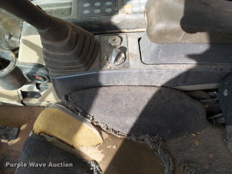 image for item DB0086 2004 Caterpillar 330C L excavator