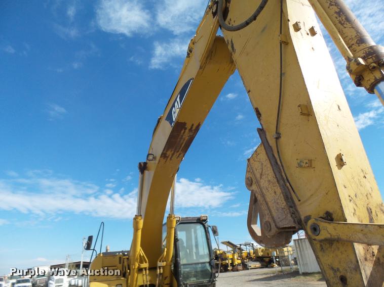 image for item DB0086 2004 Caterpillar 330C L excavator