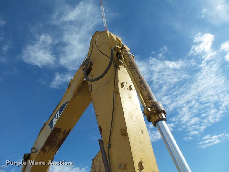 image for item DB0086 2004 Caterpillar 330C L excavator