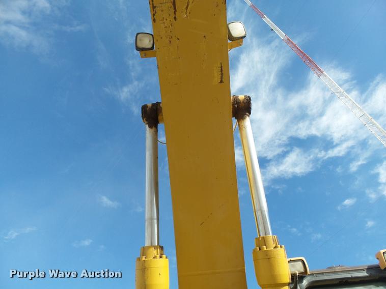 image for item DB0086 2004 Caterpillar 330C L excavator