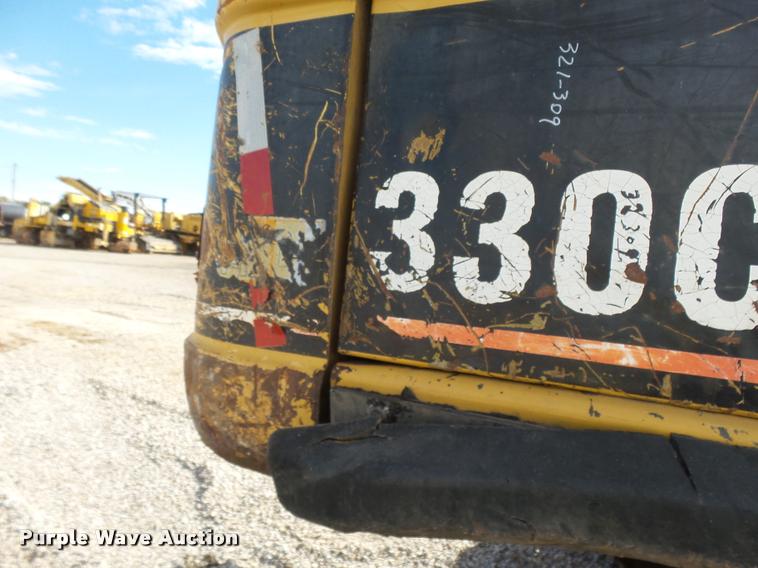 image for item DB0086 2004 Caterpillar 330C L excavator
