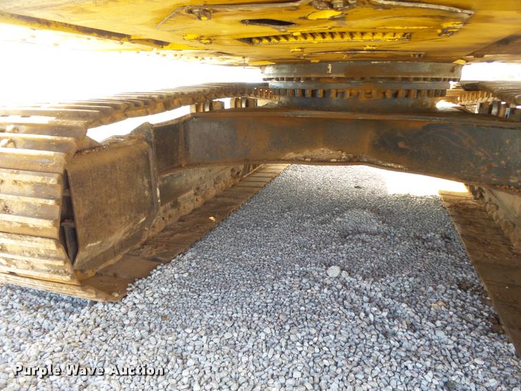 image for item DB0086 2004 Caterpillar 330C L excavator