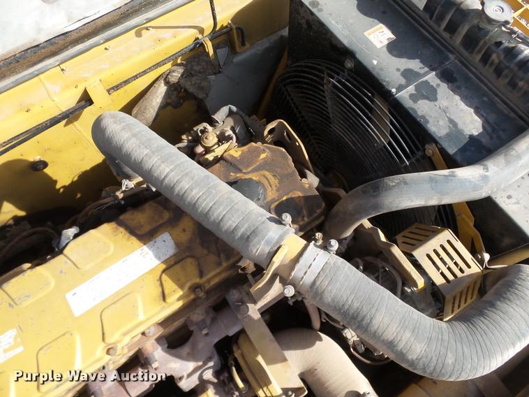 image for item DB0086 2004 Caterpillar 330C L excavator