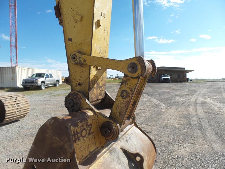 image for item DB0087 2004 Caterpillar 330C L excavator