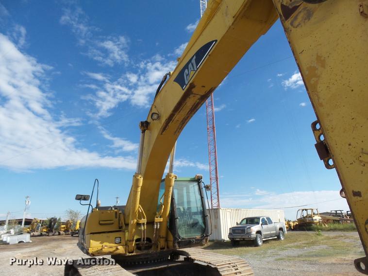 image for item DB0087 2004 Caterpillar 330C L excavator