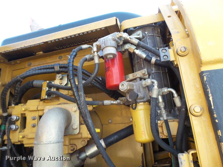 image for item DB0087 2004 Caterpillar 330C L excavator