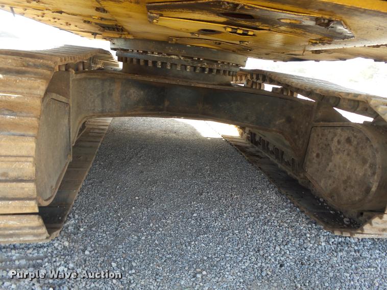 image for item DB0087 2004 Caterpillar 330C L excavator