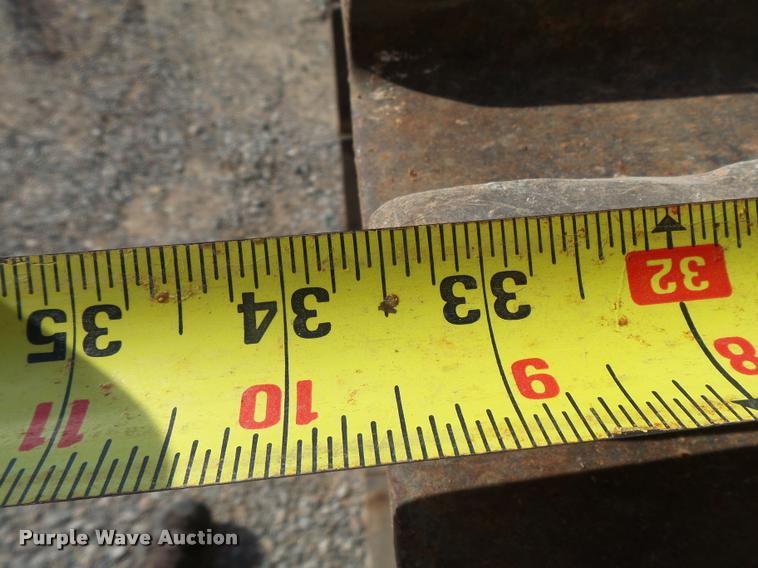 image for item DB0087 2004 Caterpillar 330C L excavator