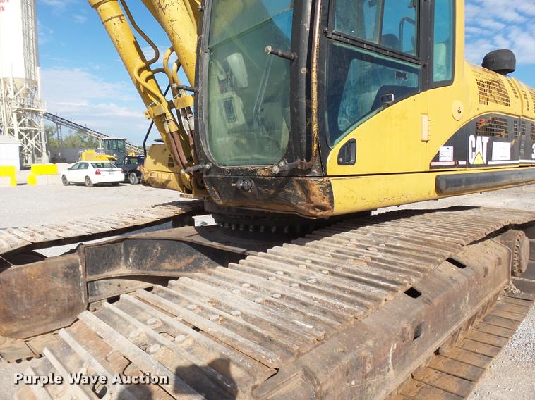 image for item DB0087 2004 Caterpillar 330C L excavator
