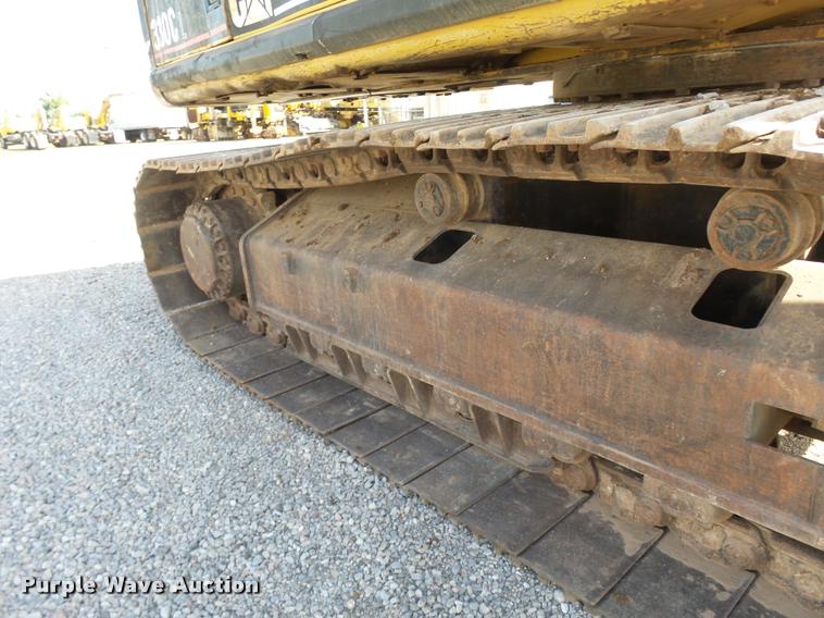image for item DB0087 2004 Caterpillar 330C L excavator