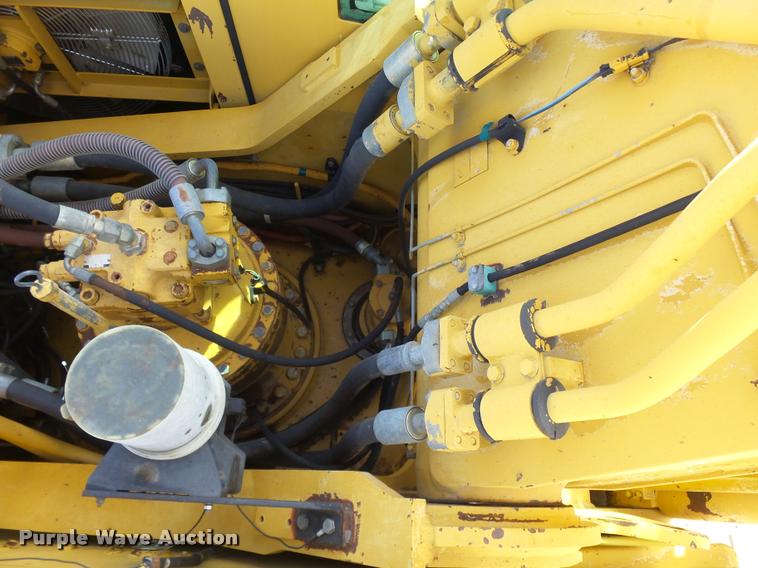 image for item DB0087 2004 Caterpillar 330C L excavator