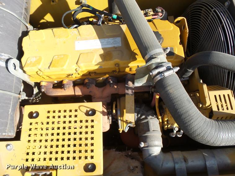 image for item DB0087 2004 Caterpillar 330C L excavator