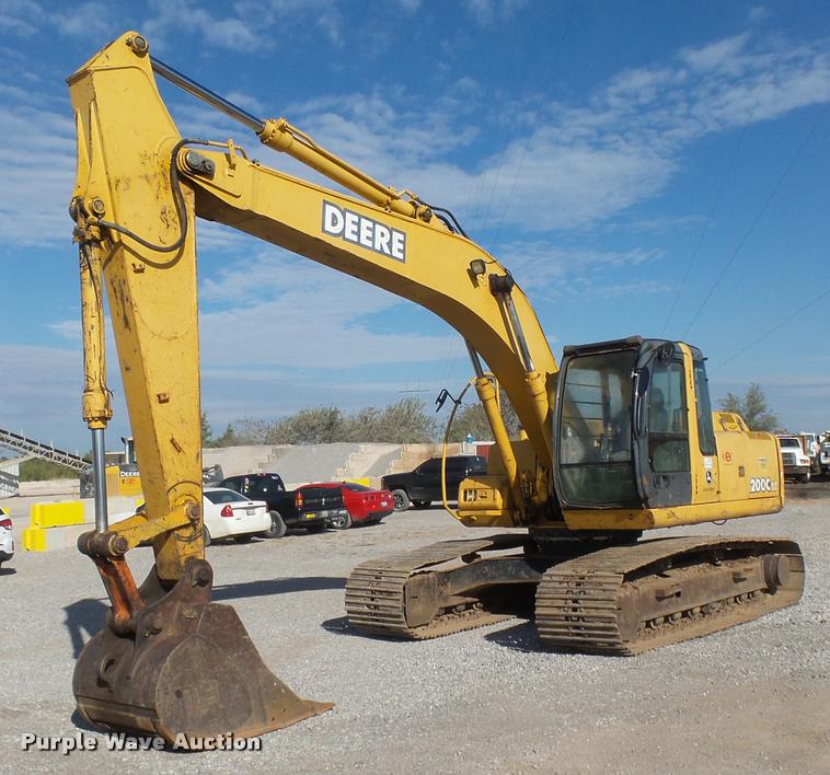 image for item DB0088 2005 John Deere 200C LC excavator