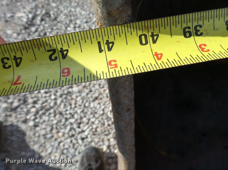 image for item DB0088 2005 John Deere 200C LC excavator