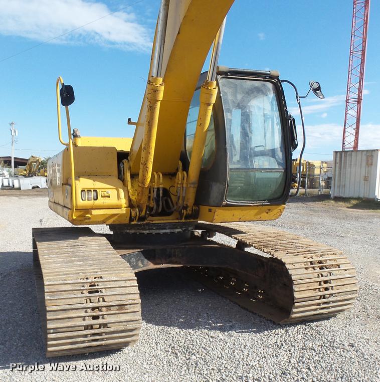 image for item DB0088 2005 John Deere 200C LC excavator