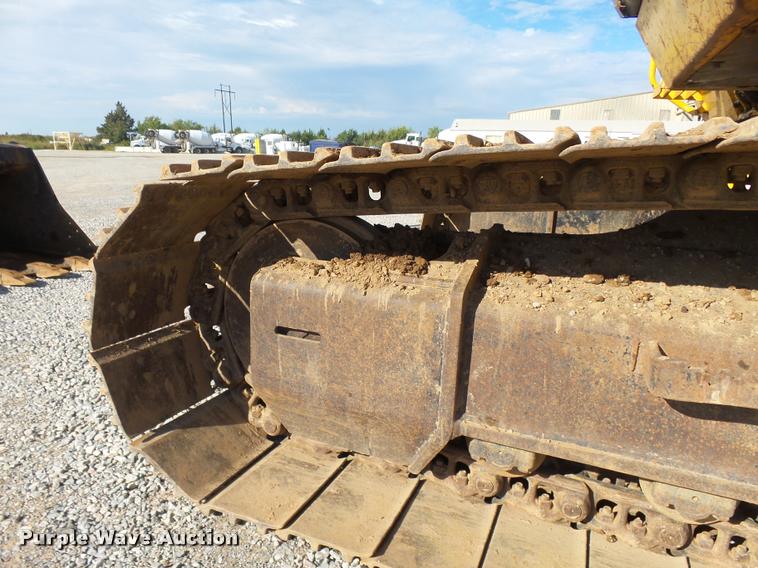 image for item DB0088 2005 John Deere 200C LC excavator