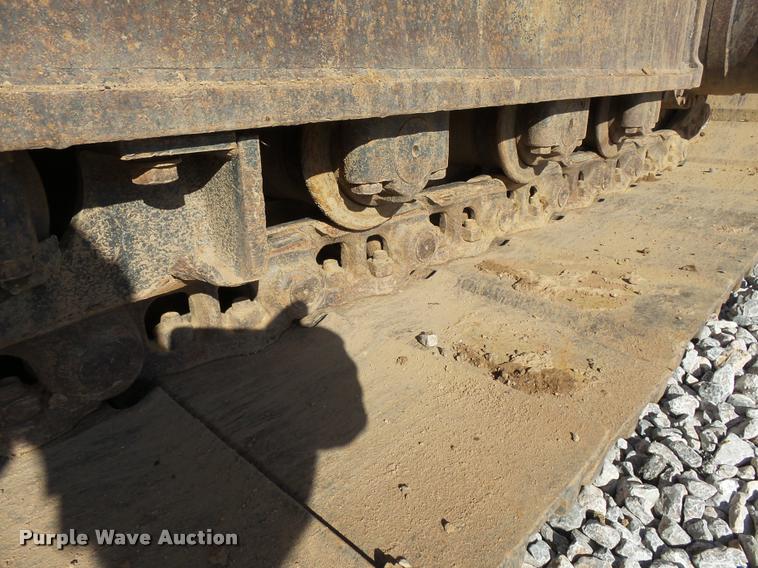 image for item DB0088 2005 John Deere 200C LC excavator