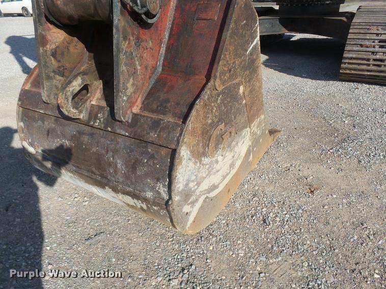 image for item DB0089 2007 John Deere 240D LC excavator