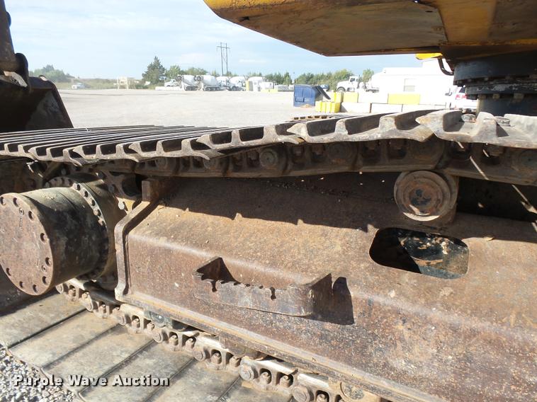 image for item DB0089 2007 John Deere 240D LC excavator