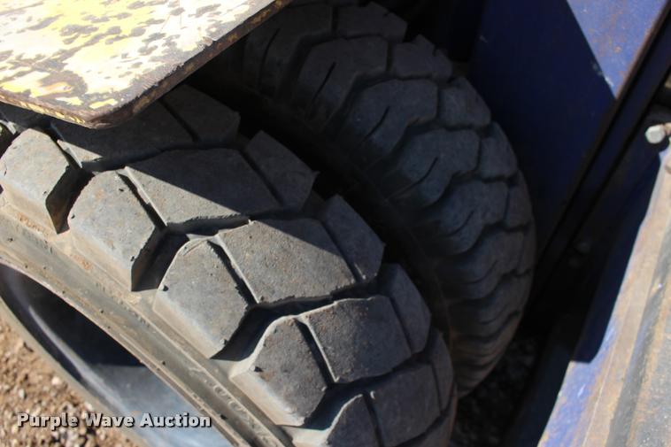 image for item DB0091 Komatsu FG40ZT-7 forklift