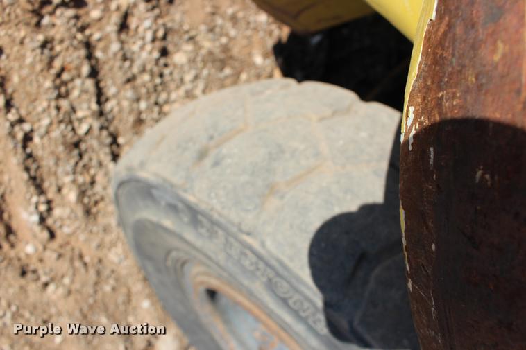 image for item DB0091 Komatsu FG40ZT-7 forklift