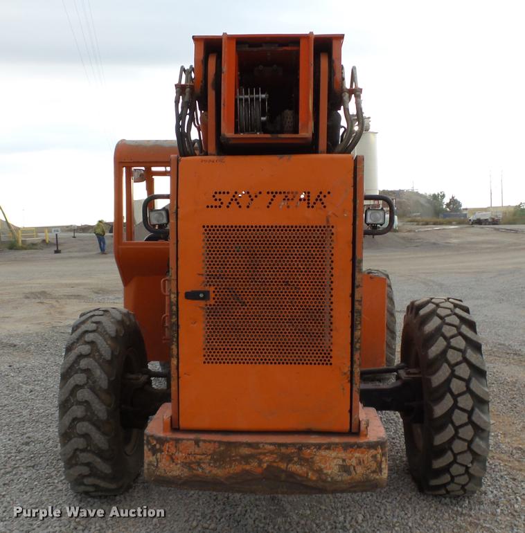 image for item DB0092 2004 Sky Trak 8042 Legacy Series telehandler
