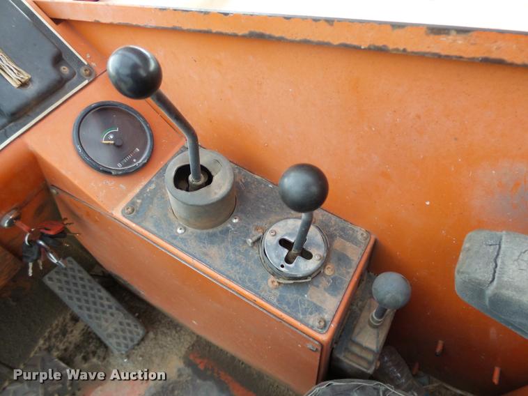 image for item DB0092 2004 Sky Trak 8042 Legacy Series telehandler