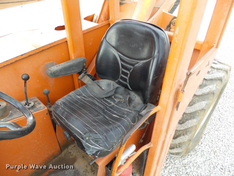 image for item DB0092 2004 Sky Trak 8042 Legacy Series telehandler