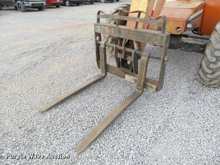 image for item DB0092 2004 Sky Trak 8042 Legacy Series telehandler