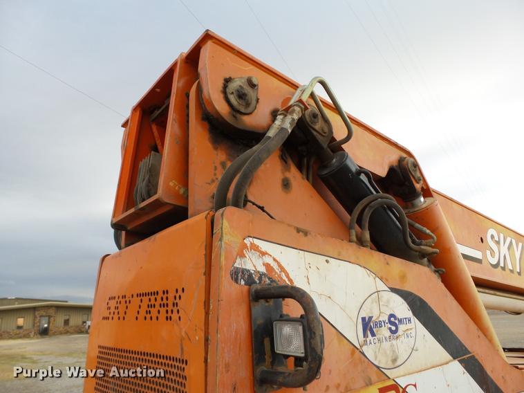 image for item DB0092 2004 Sky Trak 8042 Legacy Series telehandler