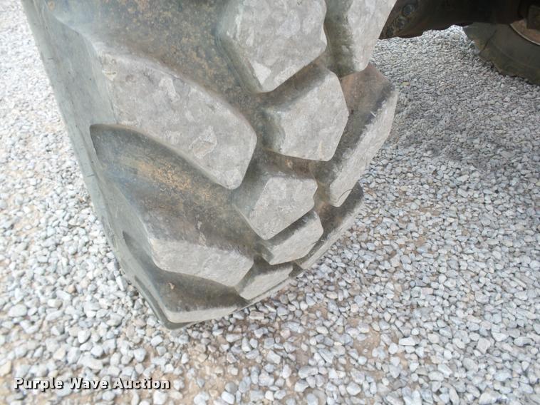 image for item DB0092 2004 Sky Trak 8042 Legacy Series telehandler