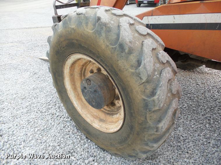 image for item DB0092 2004 Sky Trak 8042 Legacy Series telehandler