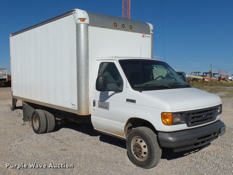 image for item DB0095 2007 Ford Econoline E450 box truck