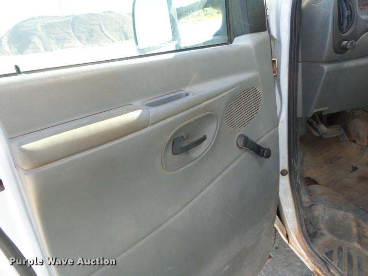 image for item DB0095 2007 Ford Econoline E450 box truck