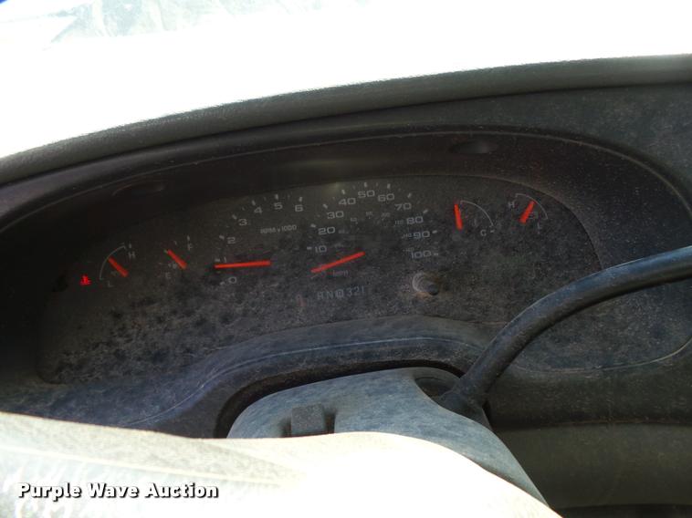 image for item DB0095 2007 Ford Econoline E450 box truck