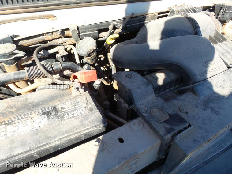 image for item DB0095 2007 Ford Econoline E450 box truck