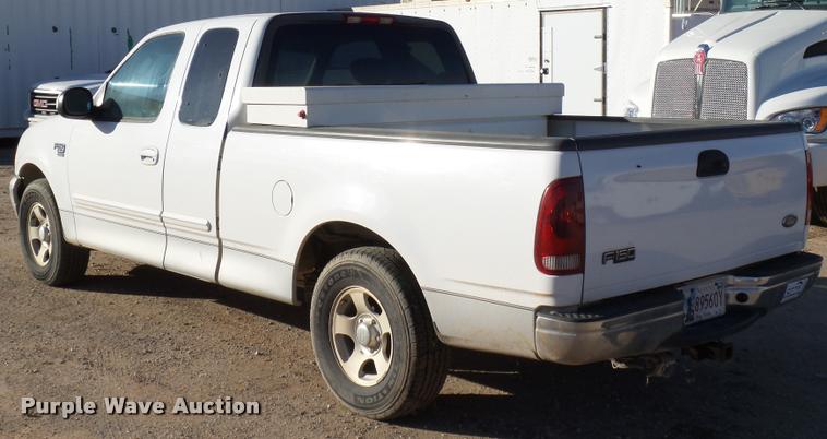 image for item DB0099 2002 Ford F150 XLT SuperCab pickup truck