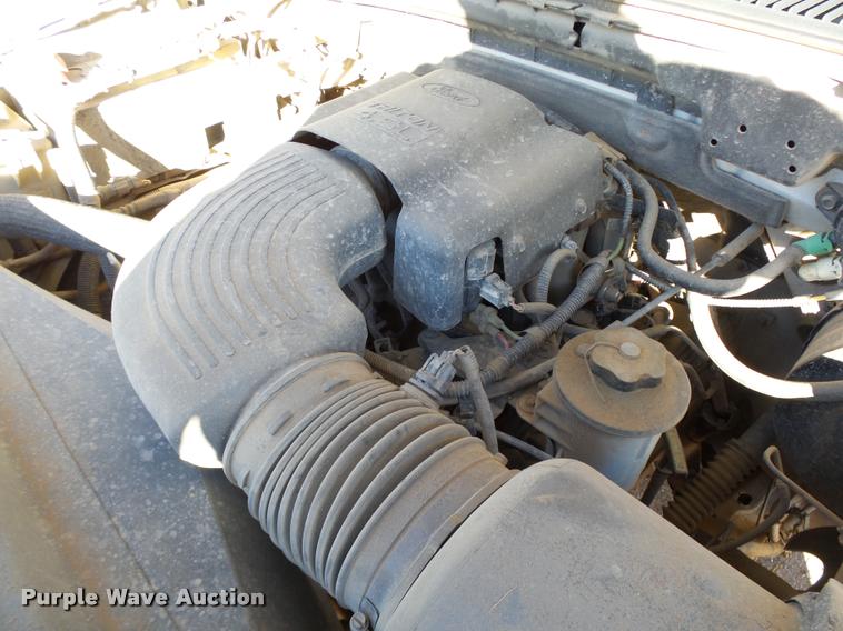 image for item DB0099 2002 Ford F150 XLT SuperCab pickup truck