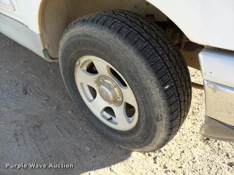 image for item DB0099 2002 Ford F150 XLT SuperCab pickup truck