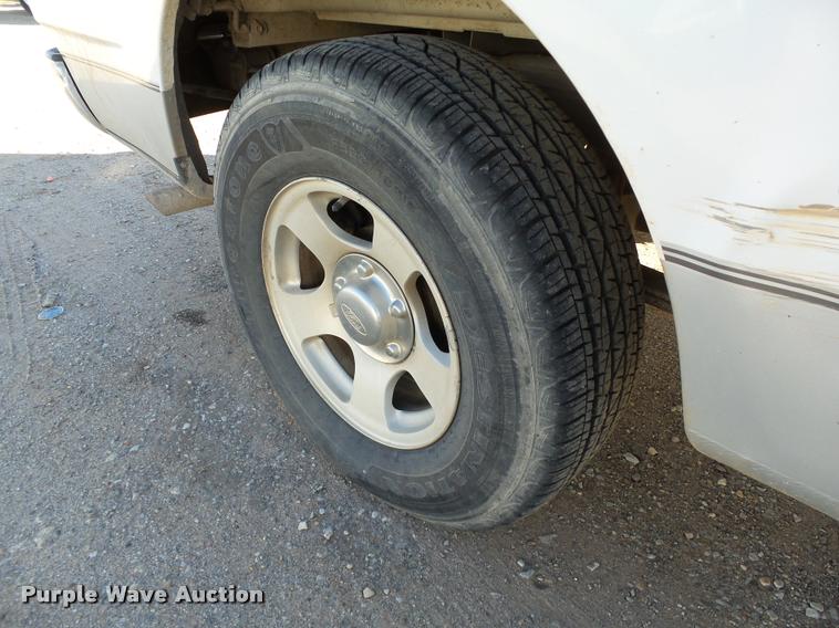 image for item DB0099 2002 Ford F150 XLT SuperCab pickup truck